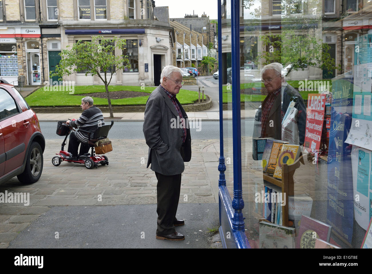 The Grove Bookshop, The Grove, Ilkley, West Yorkshire UK Stock Photo