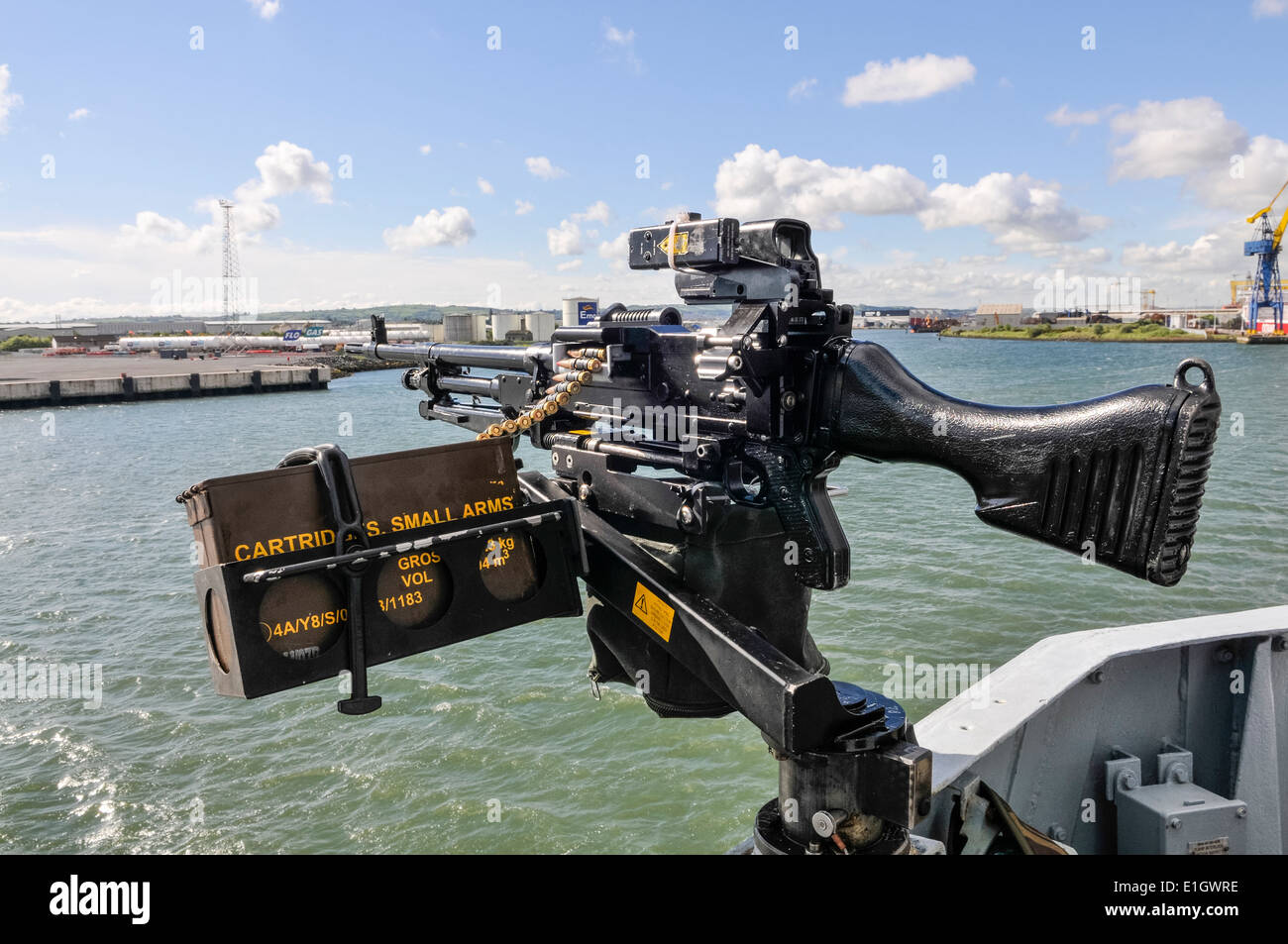 General Purpose Machine Gun (GPMG), turrett mounted on a Royal Navy ship Stock Photo