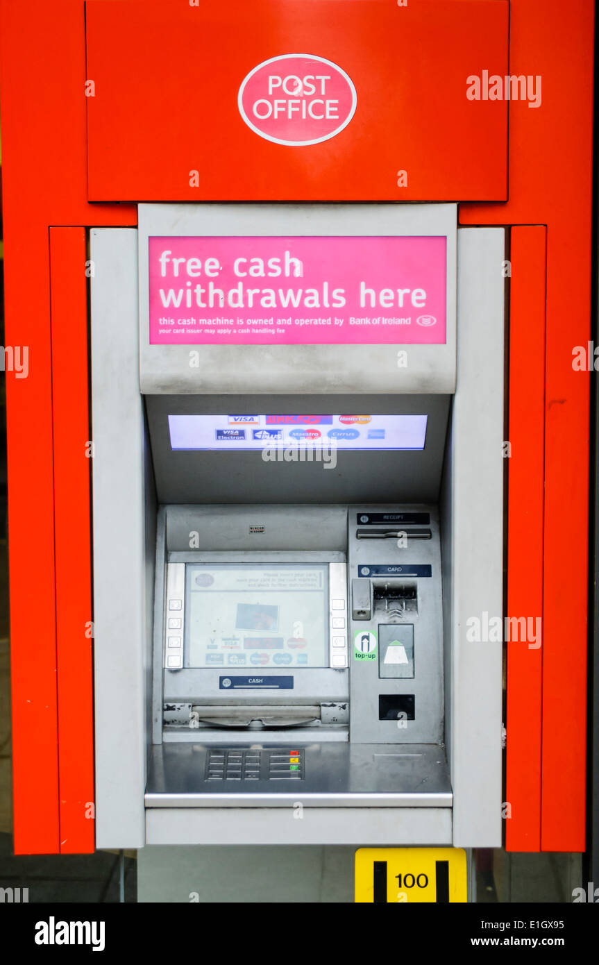 Post Office ATM cash machine Stock Photo - Alamy