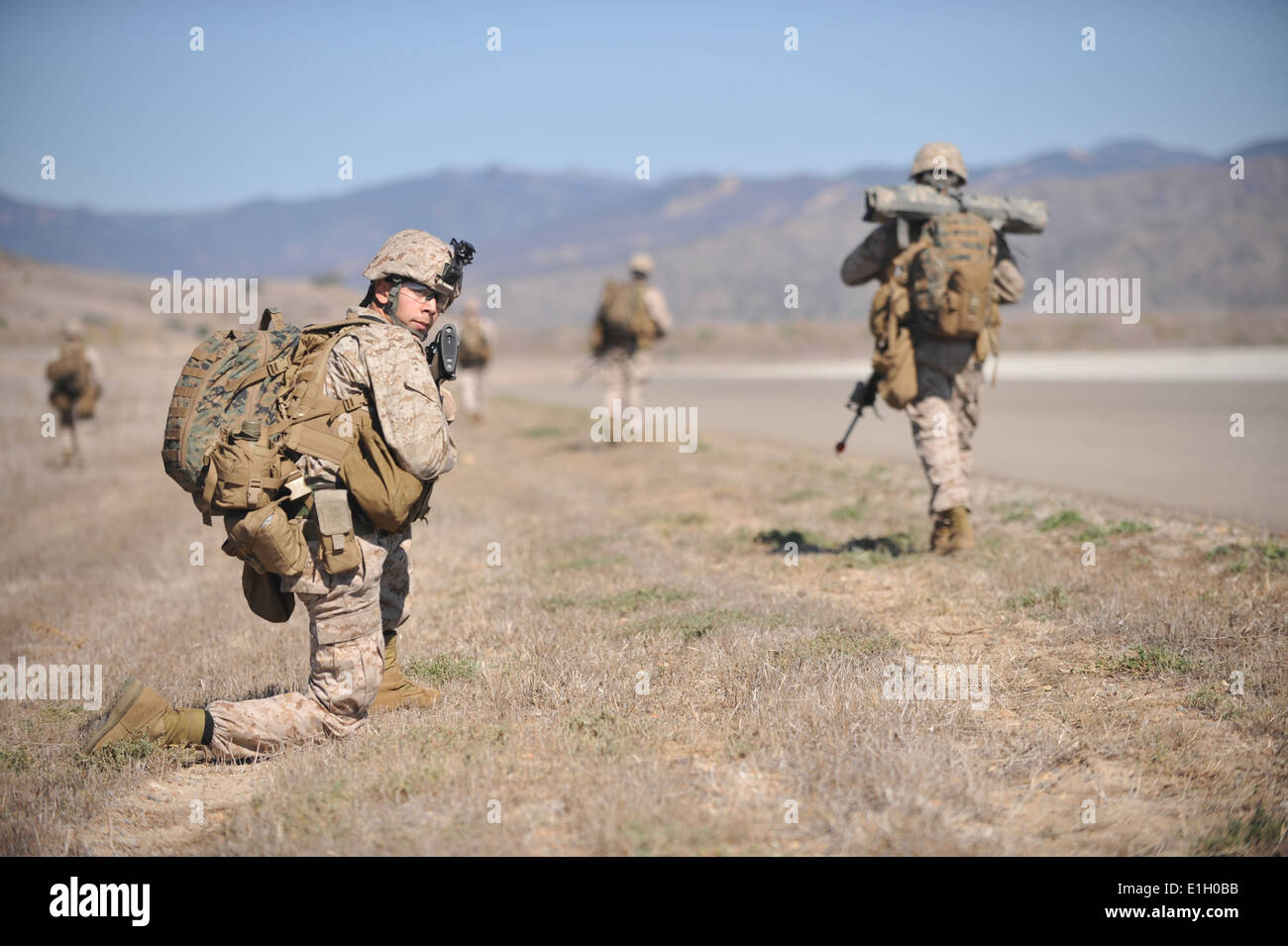 U.s. Marines With The 11th Marine Expeditionary Unit Practice 