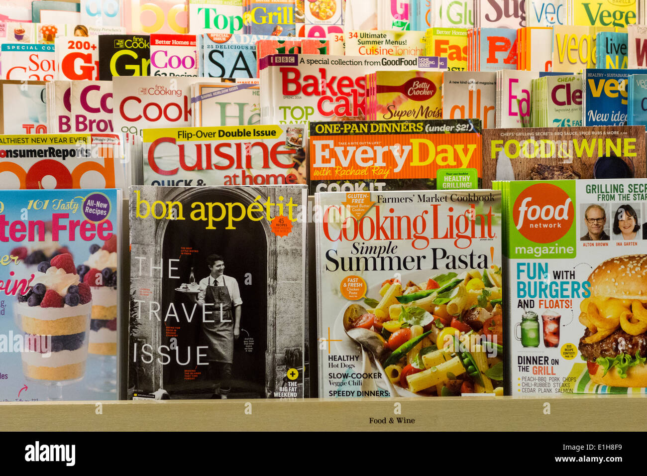 cooking magazines on shelves, Barnes and Noble, USA Stock Photo