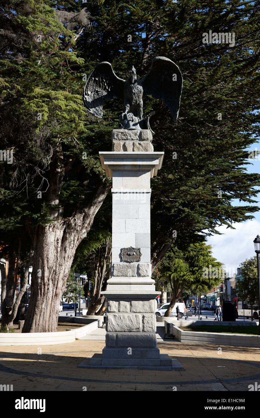 Monumento Cristobal Colon Hi-res Stock Photography And Images - Alamy