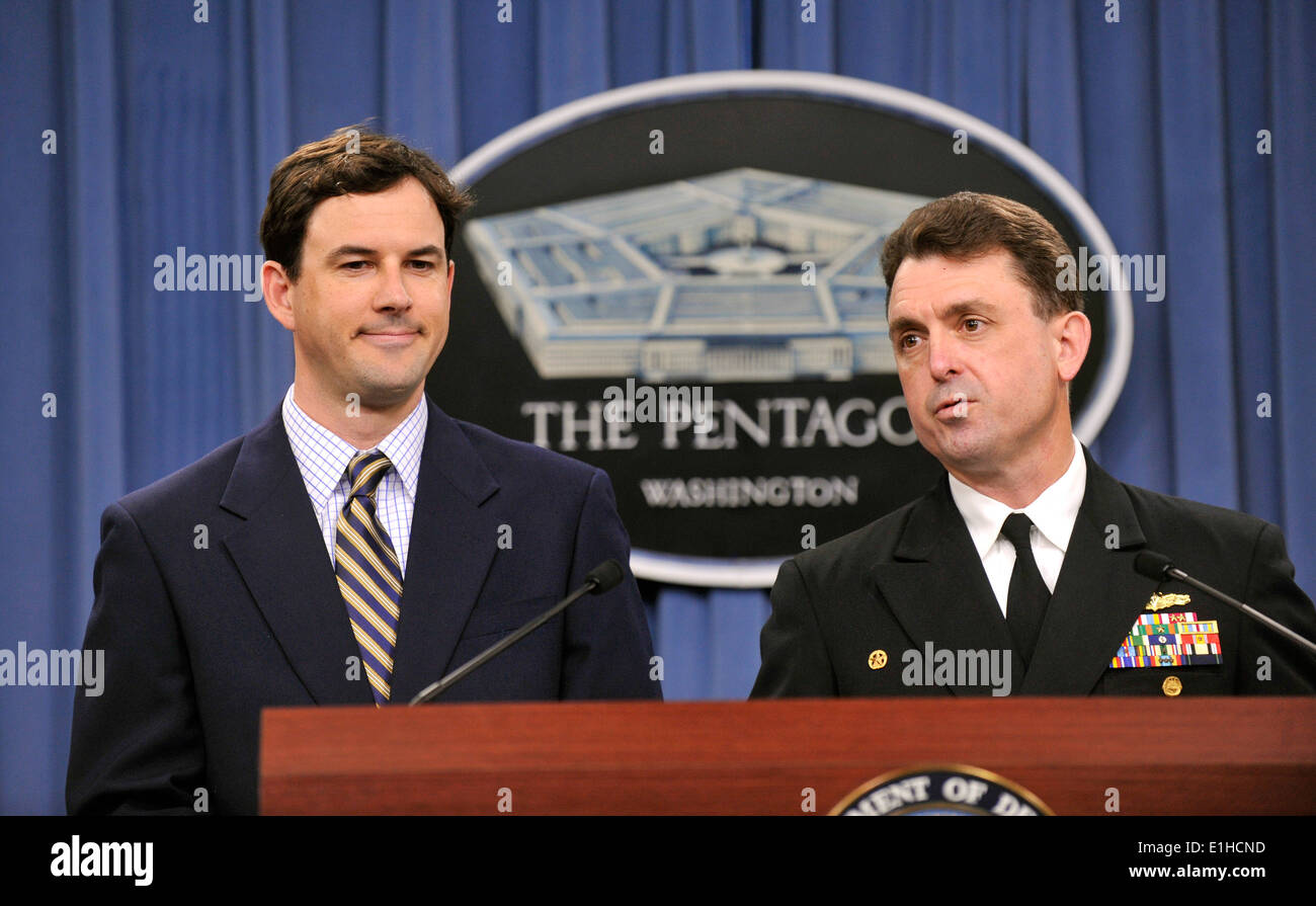 Pacific Partnership (PP) mission commander U.S. Navy Capt. James Morgan, right, and Capt. Jonathan Olmsted, the ship's master w Stock Photo