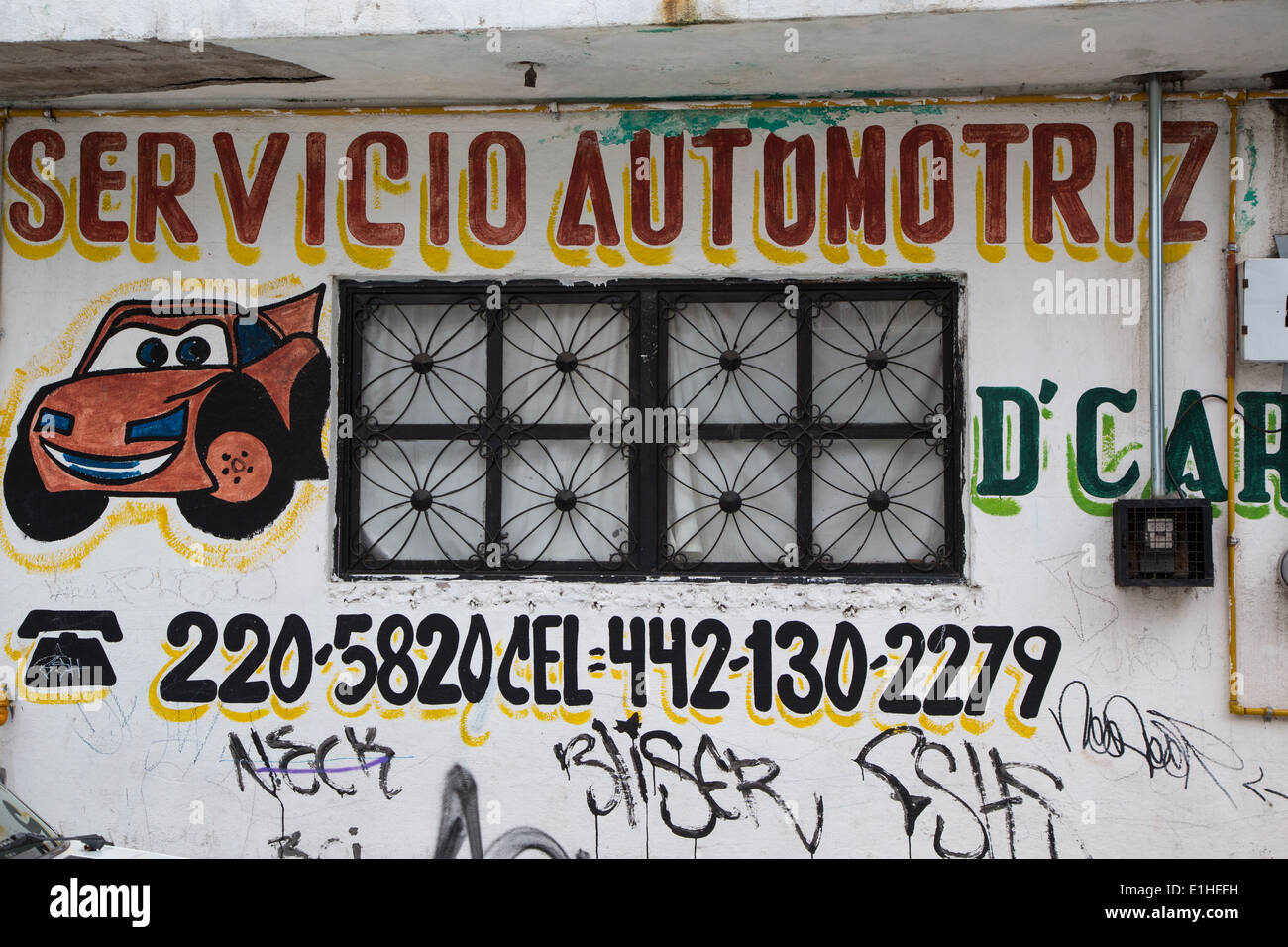 Auto repair shop in spanish High Resolution Stock Photography and