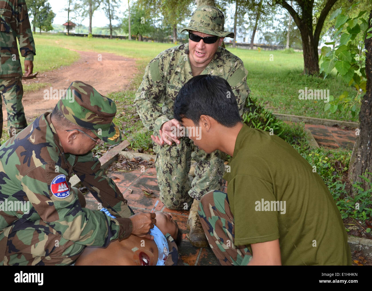 121025-N-VA590-057 REAM, Cambodia (Oct. 25, 2012) ??? Master Chief Hospital Corpsman (EXW/PJ) Tadeo O???Brien, Maritime Civil A Stock Photo
