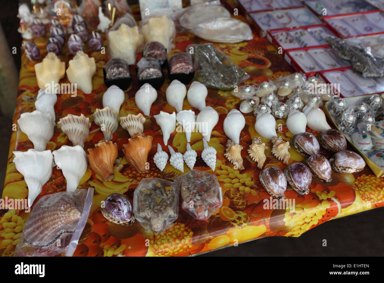 Selling seashells hires stock photography and images Alamy