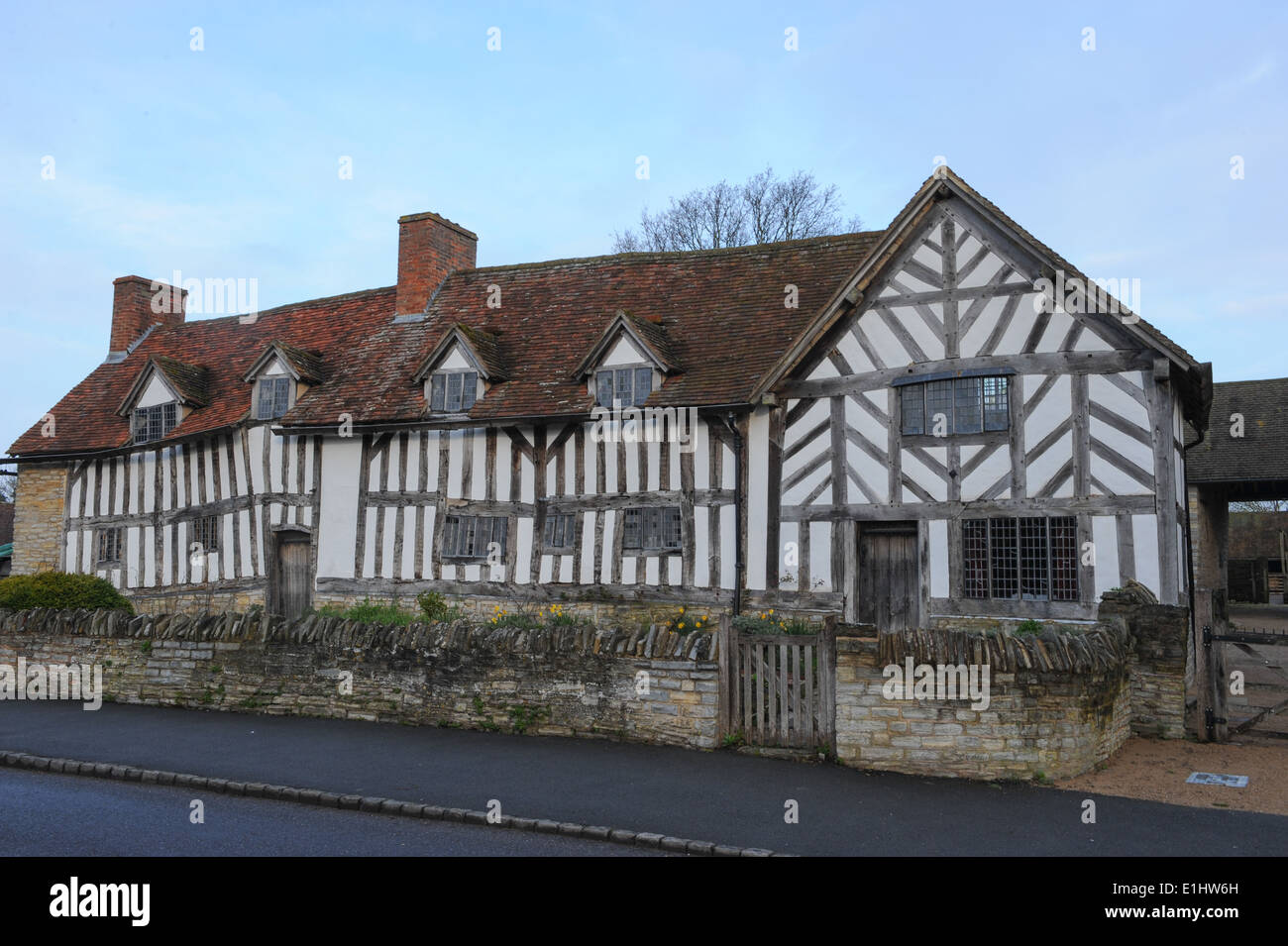 Mary Arden's Farm, owned by  the Mother of the famous English Playwright William Shakespeare in Wilmcote, Stratford upon Avon, Warwickshire,England,UK Stock Photo