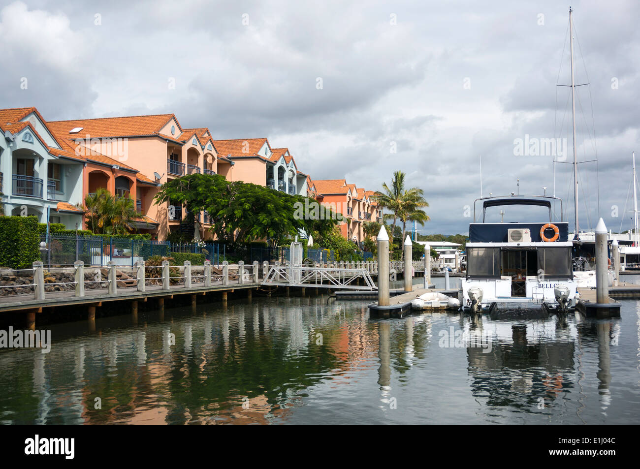Sovereign island gold coast hires stock photography and images Alamy