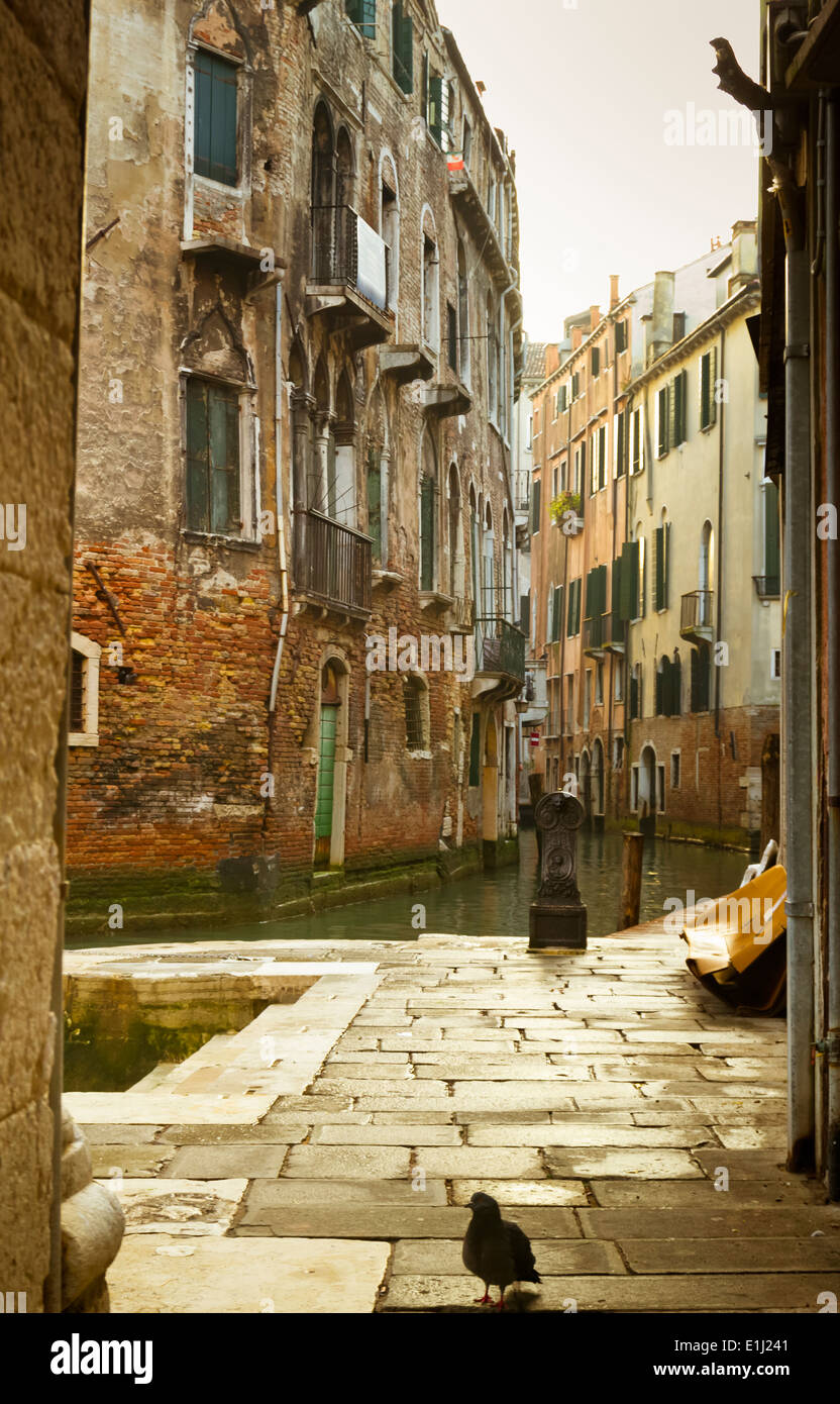 Venice italy canal morning hi-res stock photography and images - Alamy