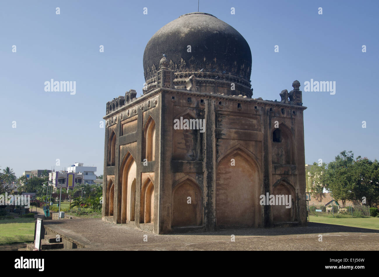 Barber's tomb. Barid Shahi Garden, Bidar, Karnataka, India Stock Photo