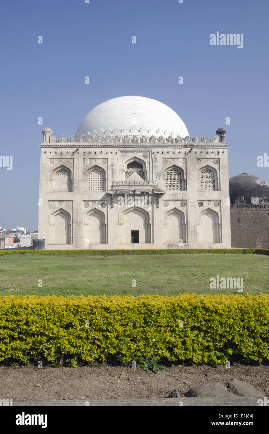 Tomb of Mujahid Shah, Haft Gumbaz Complex, Gulbarga, Karnataka, India Stock Photo