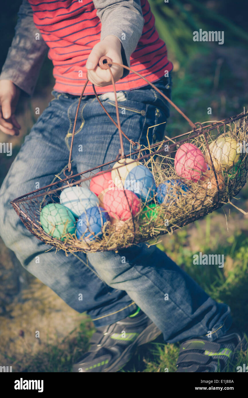 Food Basket Carrying Stock Photos & Food Basket Carrying Stock Images