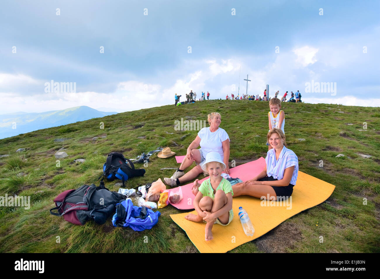 Holidays mountain family hi-res stock photography and images - Alamy