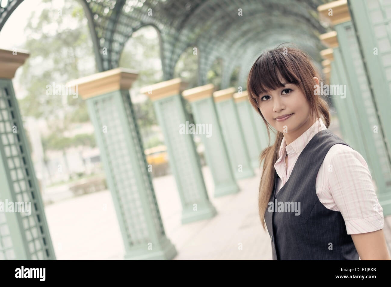 Attractive business woman hi-res stock photography and images - Alamy