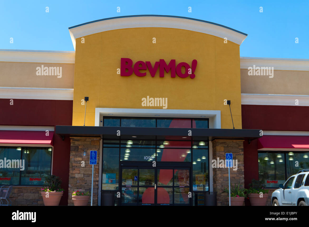 A Bevmo Store in Upland California USA Stock Photo Alamy A Bevmo Store in Upland California USA Stock Photo Alamy