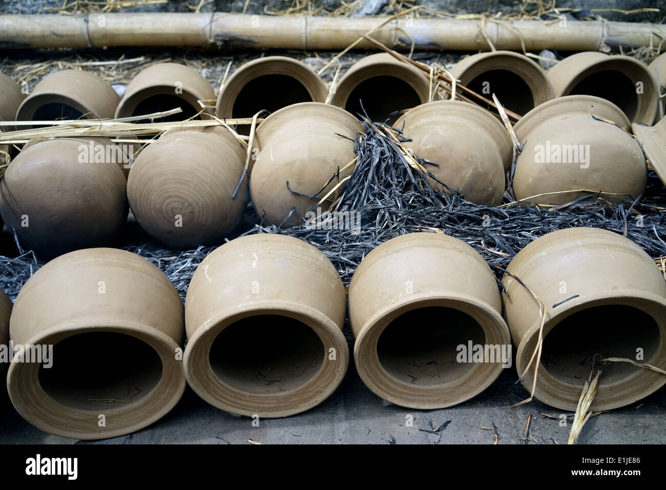 Handmade clay pots being made in Indonesia Stock Photo Alamy