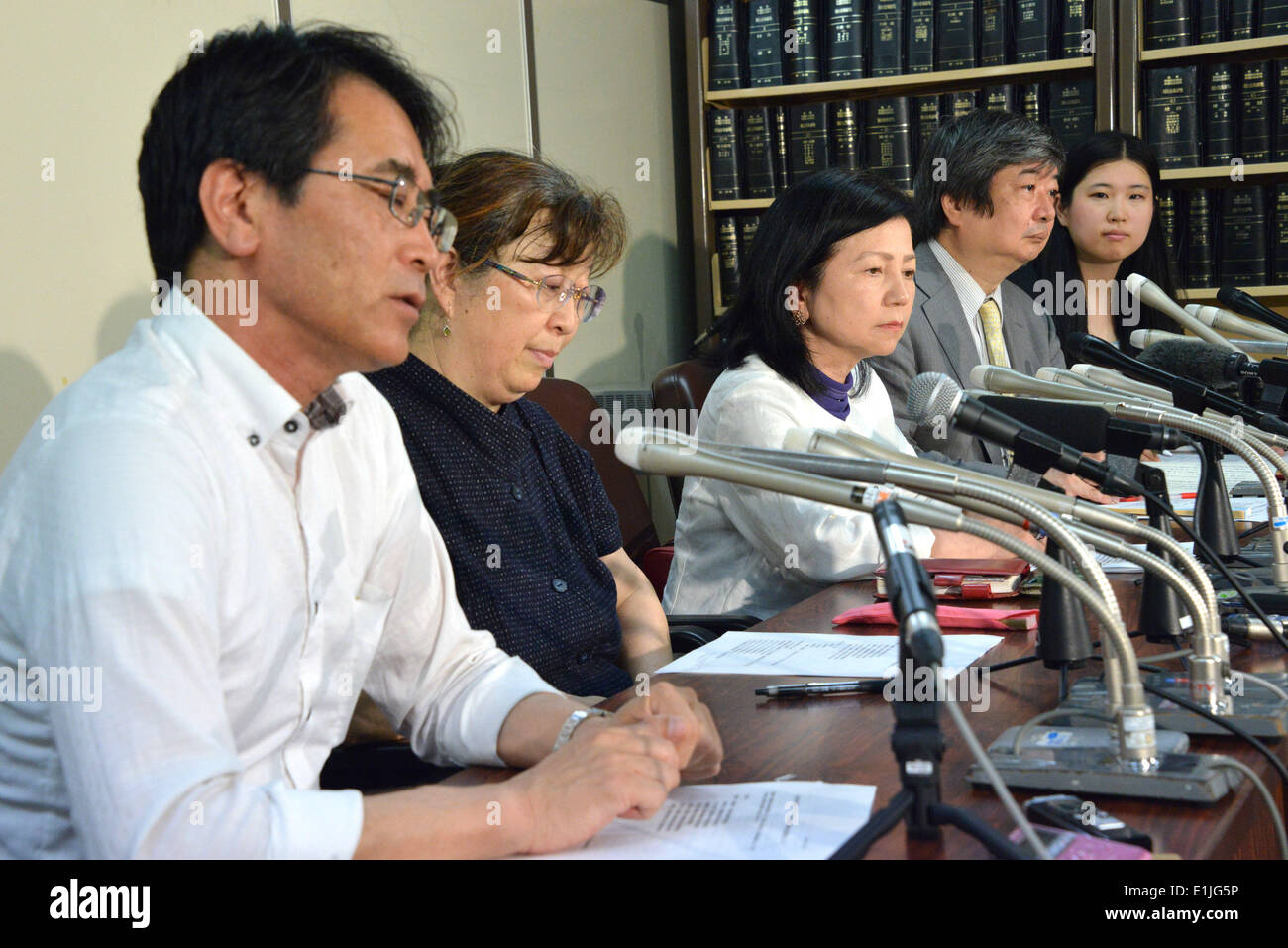 Tokyo, Japan. 5th June, 2014. Plaintiff appeals to disclose ''Yoshida record'' in Tokyo June.05.2014. Credit:  Hitoshi Yamada/NurPhoto/ZUMAPRESS.com/Alamy Live News Stock Photo