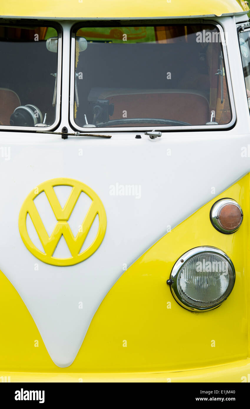1967 Yellow white VW Split Screen Volkswagen camper van in a field. England Stock Photo