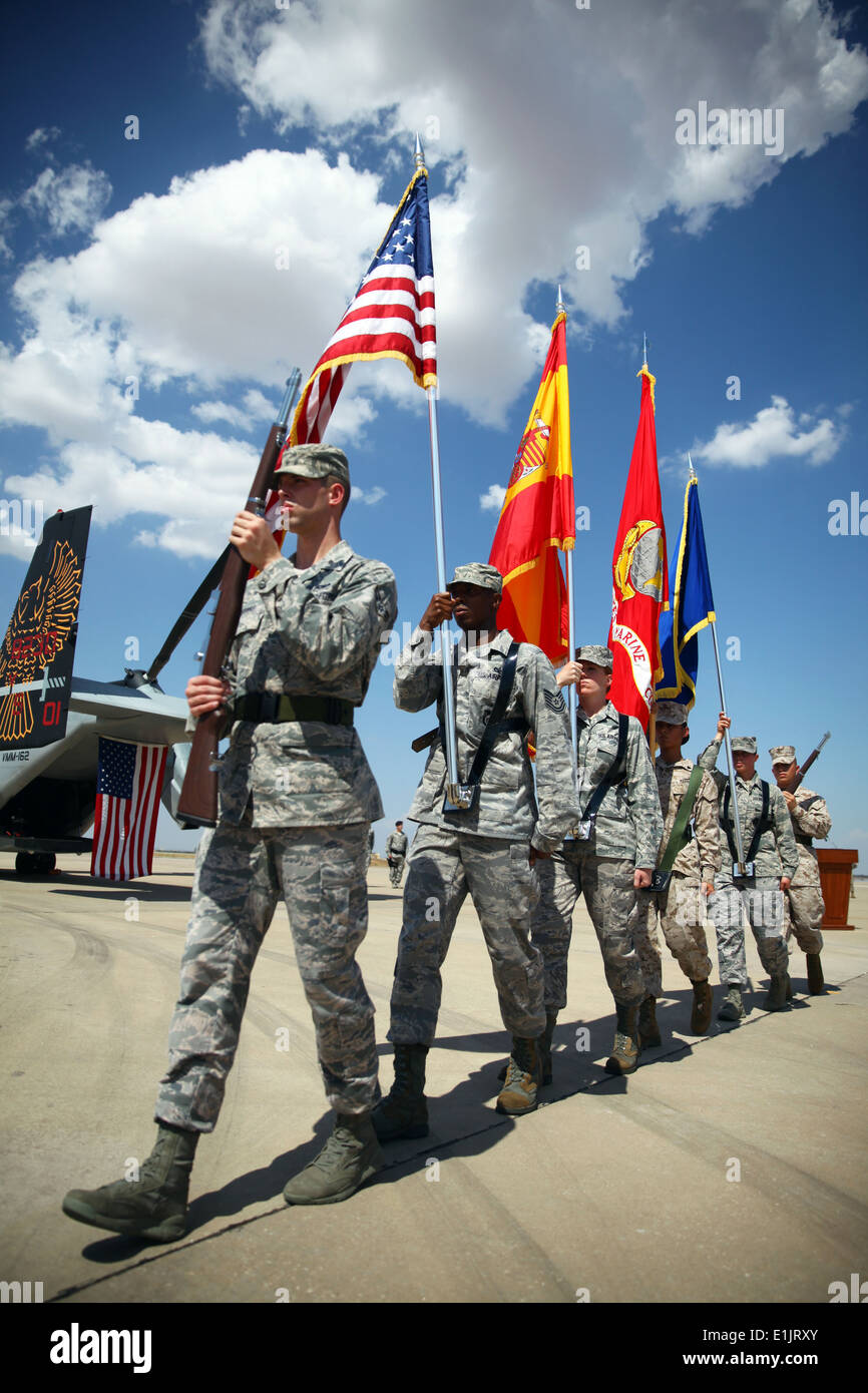 2013 dod photo by cpl michael petersheim hi-res stock photography and ...