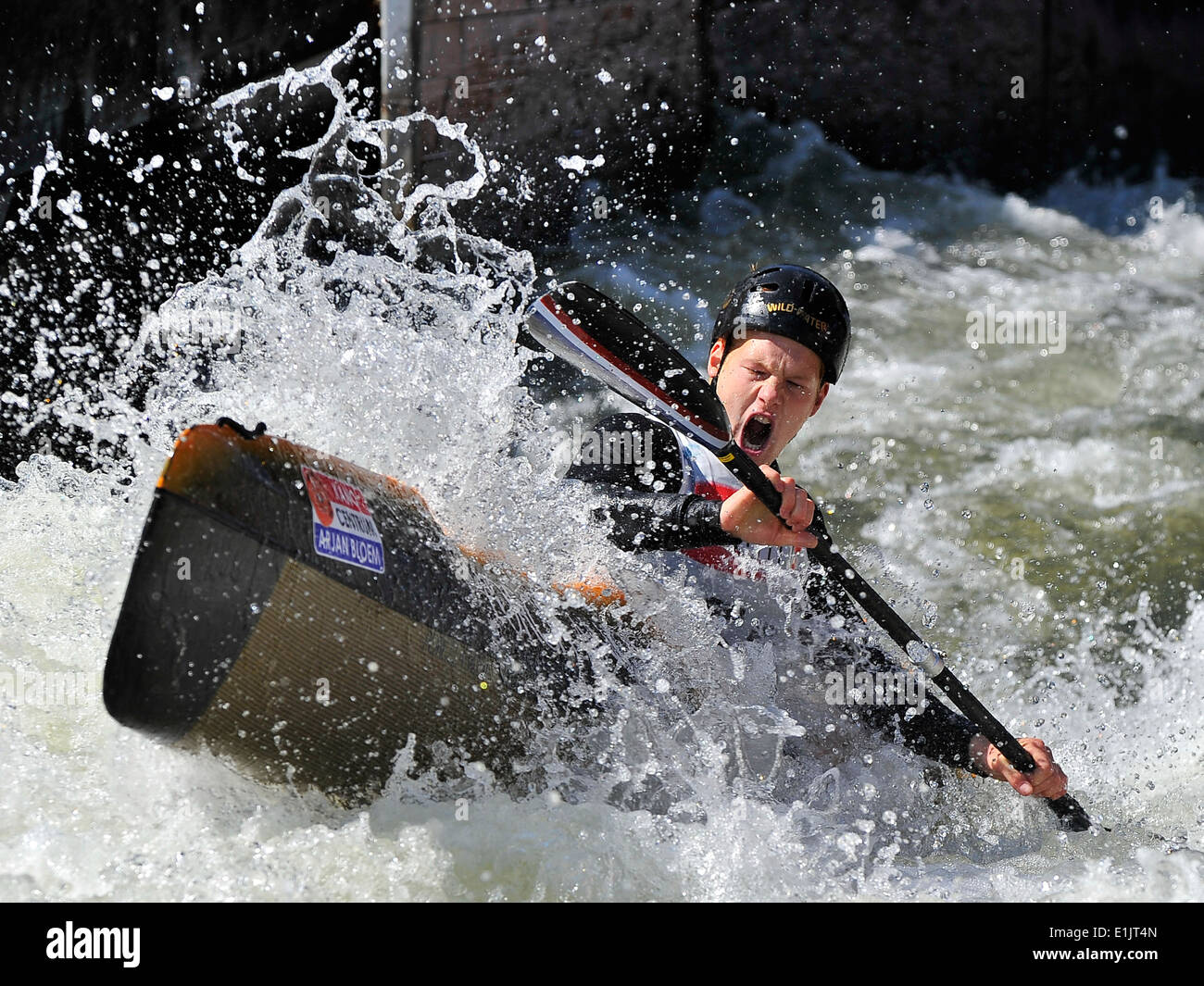 Kayak (K1) Men Sport,Wassersport,Kajak, whitewater Stock Photo - Alamy