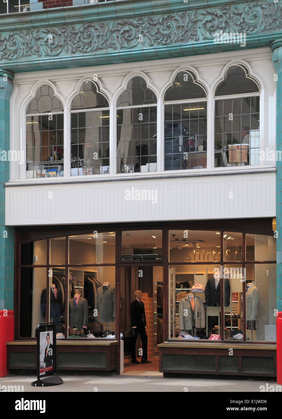 Street Tailor Stock Photos & Street Tailor Stock Images Alamy