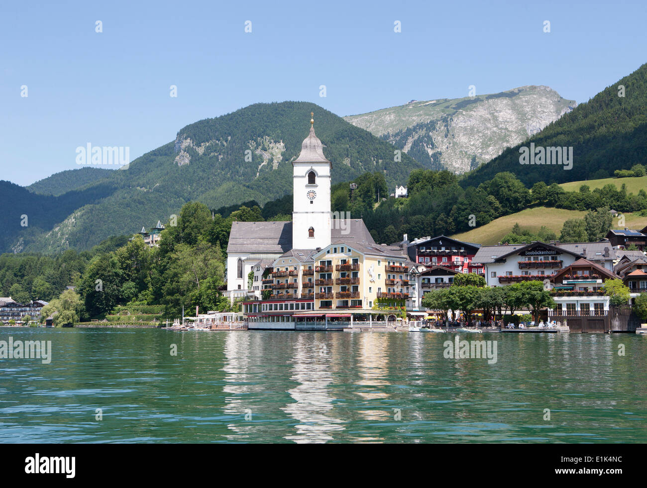 Austria, Salzkammergut, Salzburg State, Lake Wolfgangsee, St. Wolfgang, View of Hotel Weisses Roessl Stock Photo