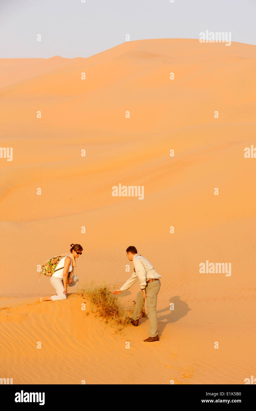 Tourists in desert hi-res stock photography and images - Alamy