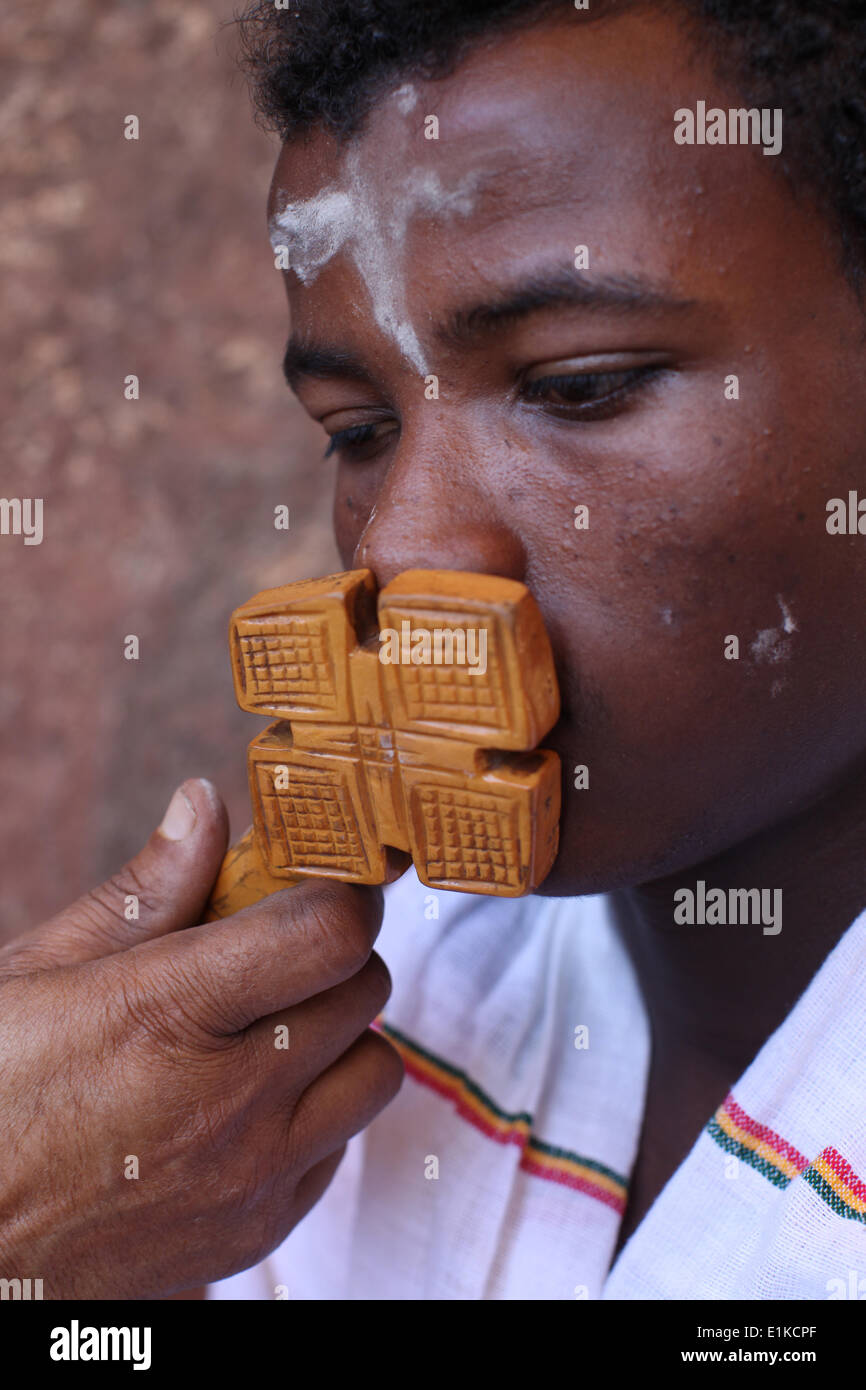 Kissing cross catholic church hires stock photography and images Alamy