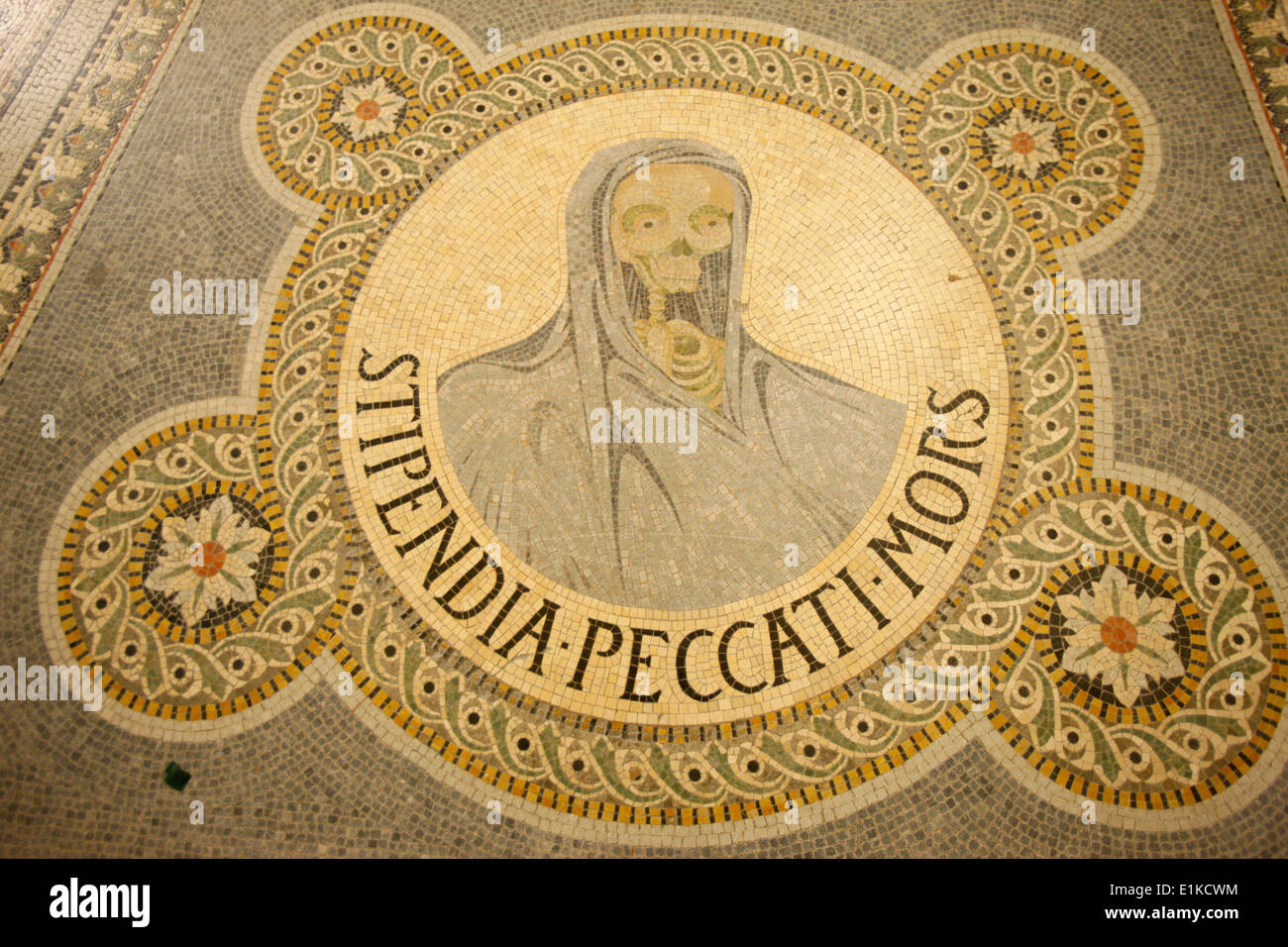 Stipendium peccati mors : Le salaire du pŽchŽ est la mort. (The Reward of Sin is Death)  mosaic  in Fourvire basilica Stock Photo