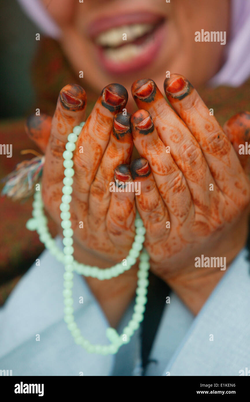 Woman viel muslim hi-res stock photography and images - Alamy