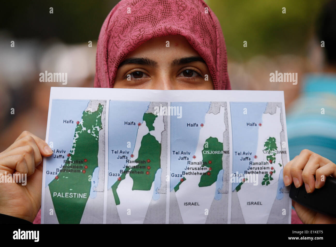 Woman demonstrating against Israeli occupation Stock Photo