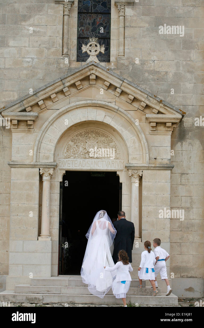 Walking to church mass hi-res stock photography and images - Alamy