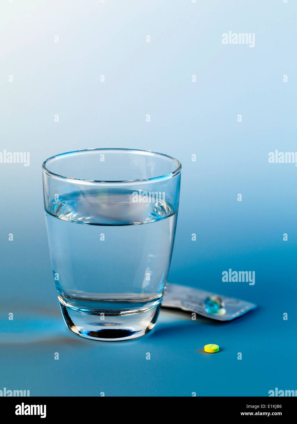 One pill water hi-res stock photography and images - Alamy