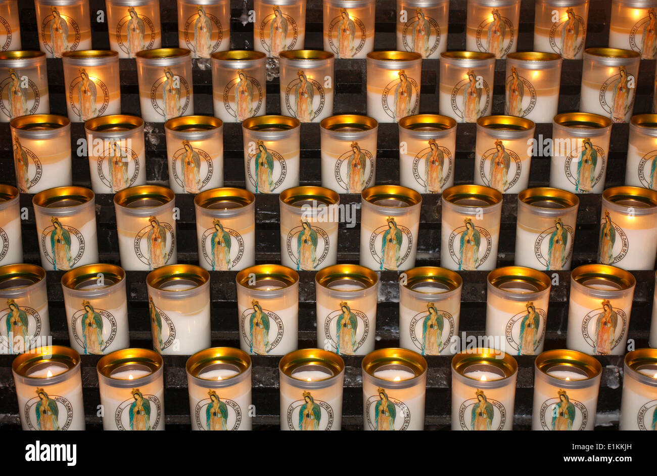 Candles in NotreDameDeParis cathedral Stock Photo Alamy