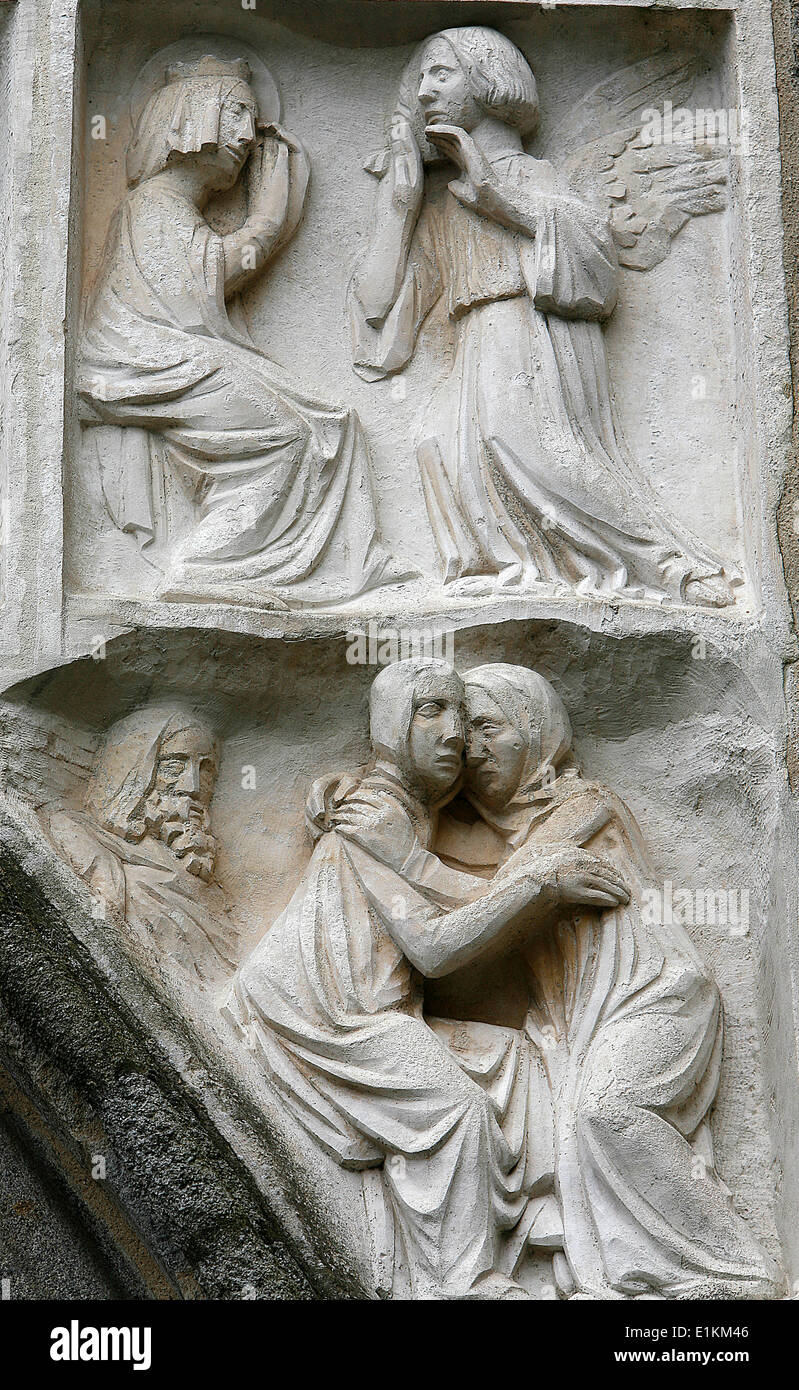 Saint-Samson cathedral porch detail (14th century Stock Photo - Alamy