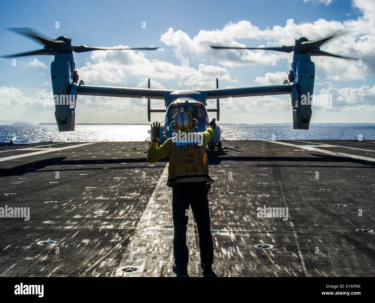 U.S. Navy Aviation Boatswain's Mate (Handling) 1st Class Kerry Carter