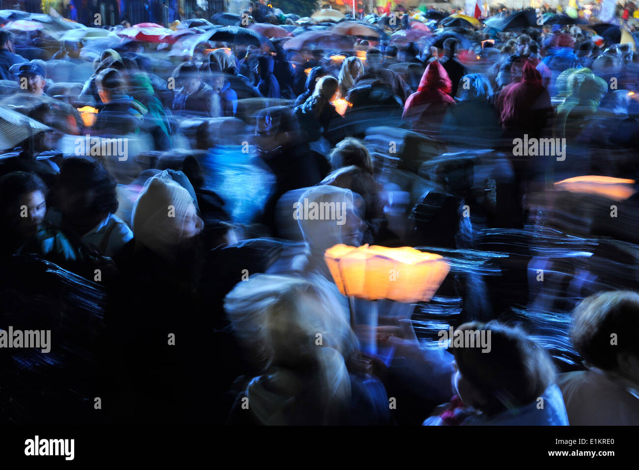 Pope Benedict XVI's visit to Lourdes Worshippers with candles Stock Photo