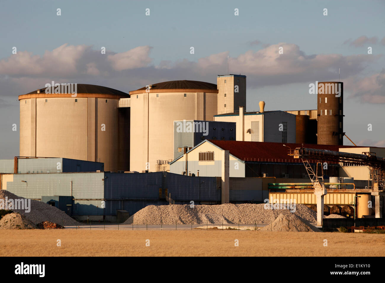 Sugar mill hires stock photography and images Alamy