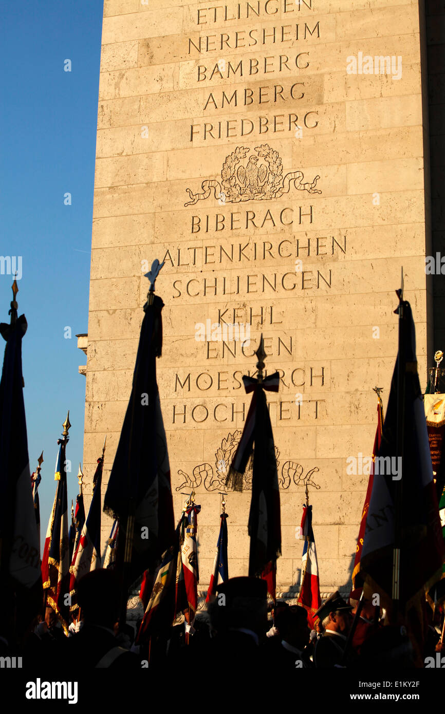 War veterans at the Arch of Triumph Stock Photo