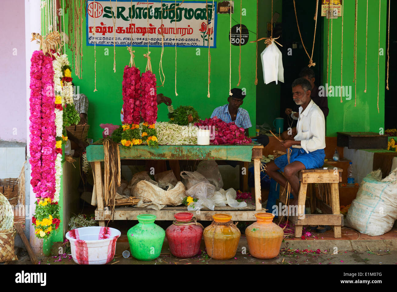 India, Tamil Nadu, Madurai, flower market Stock Photo Alamy
