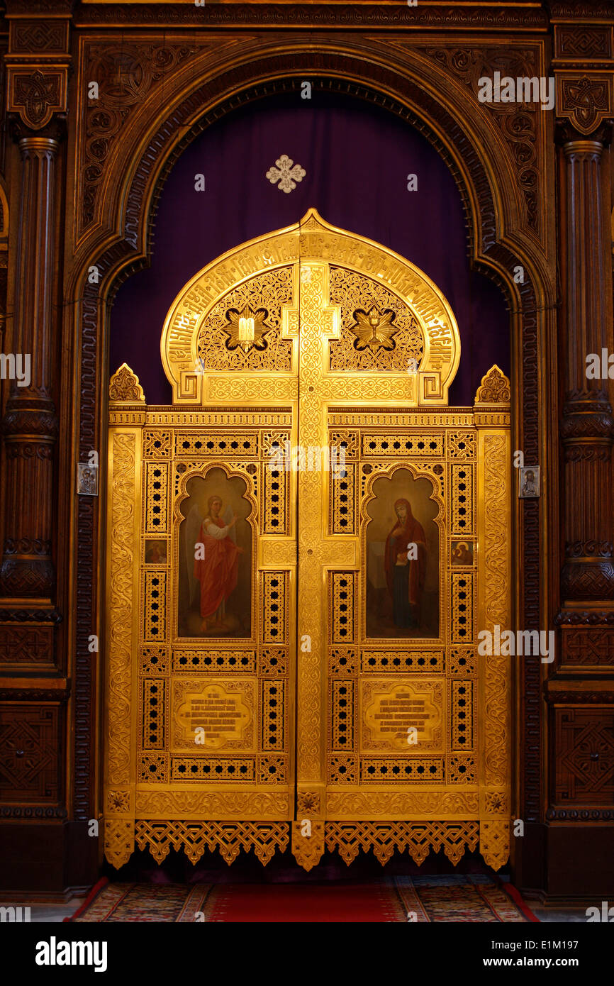 Iconostasis door in the Russian orthodox church of the Holy Trinity ...