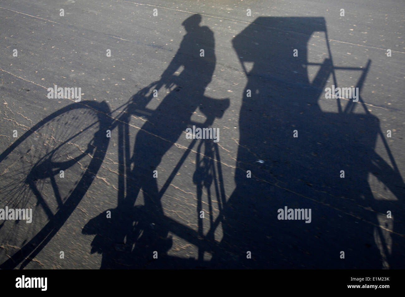 Rickshaws hi-res stock photography and images - Alamy