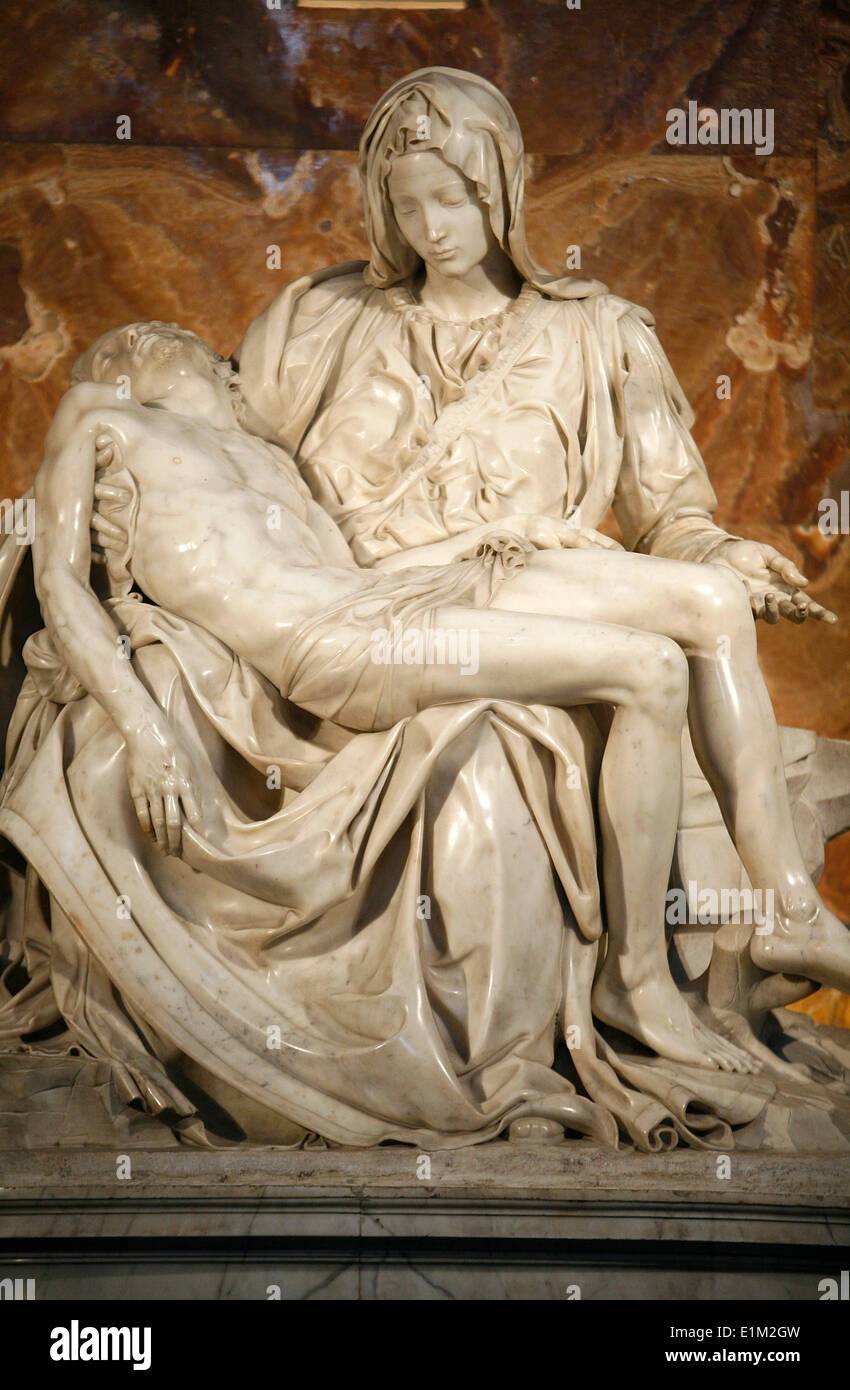 Michelangelo's Pieta in St Peter's basilica Stock Photo - Alamy