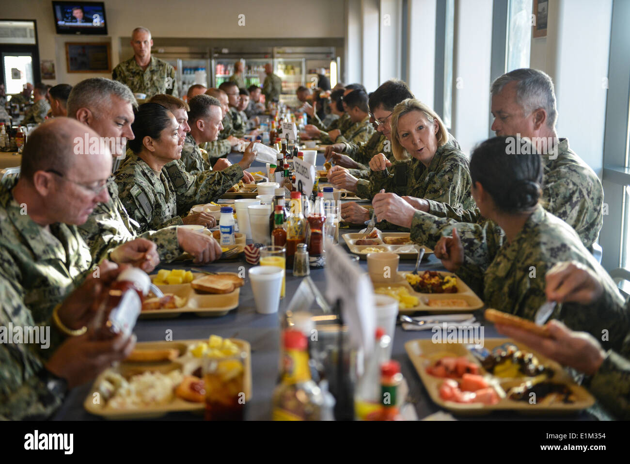 jcccproduct-u-s-navy-vice-adm-robin-braun-hi-res-stock-photography-and