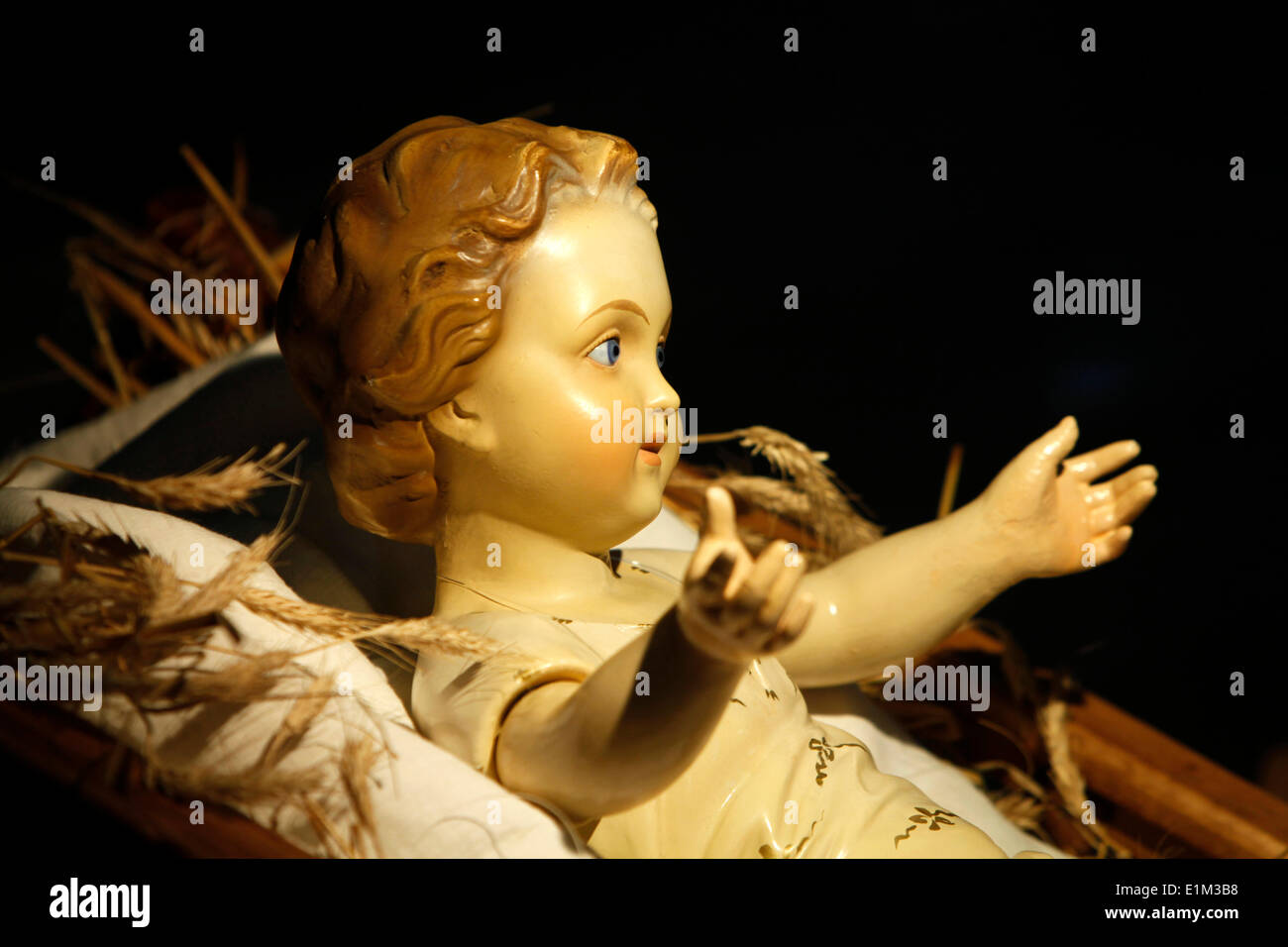 Jesus in crib hires stock photography and images Alamy