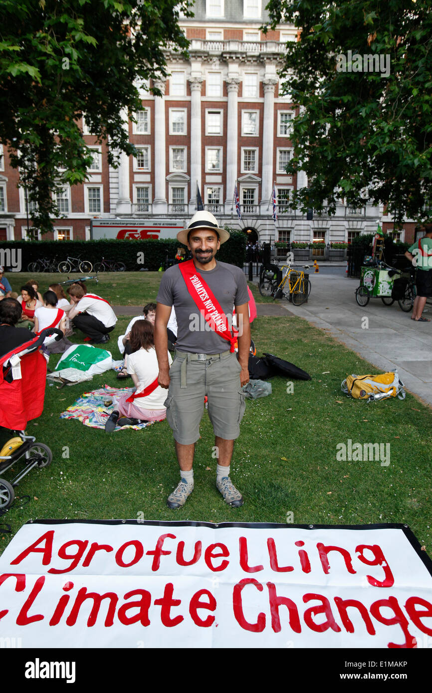 Activist John Sinha campaigning against biofuels in London Stock Photo