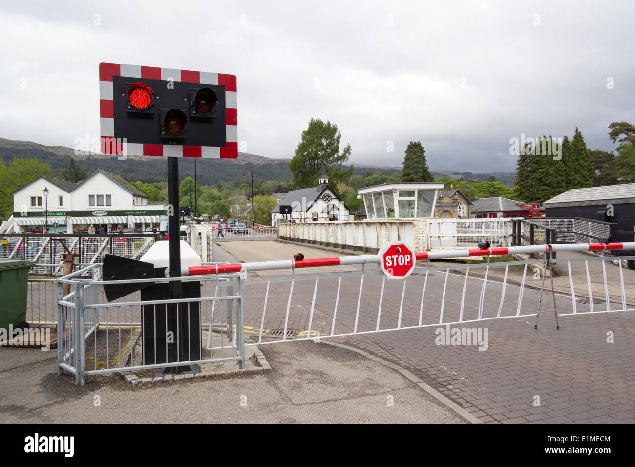 Swing Bridge Closed to traffic to allow sailing craft through in to the