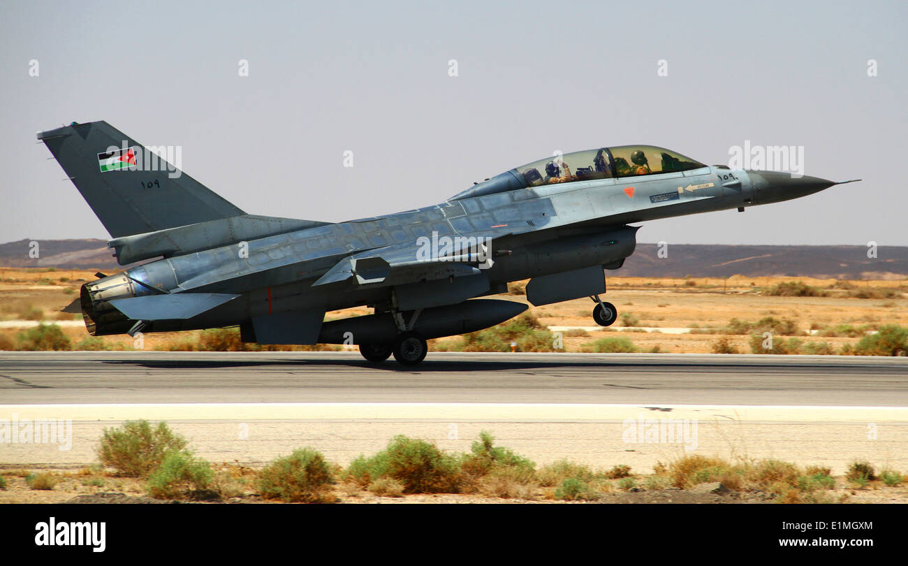 A Royal Jordanian Air Force F-16 Fighting Falcon aircraft takes off May 11, 2014, during Eager Tiger 14 at an air base in north Stock Photo