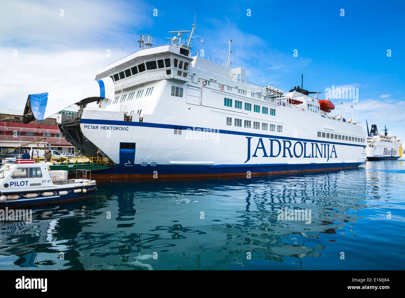 Split island ferry hires stock photography and images Alamy