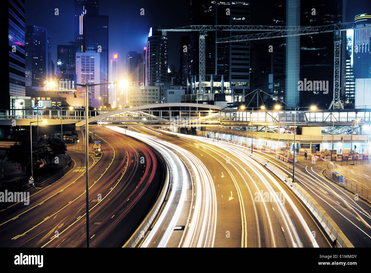 Street lights blurred moving cars hi-res stock photography and images ...